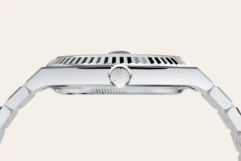 Rolex 
Land-Dweller 40
Oyster, 40 mm, platino
M127336-0001